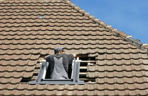 Pose de velux à Sainte-Foy de Peyrolières